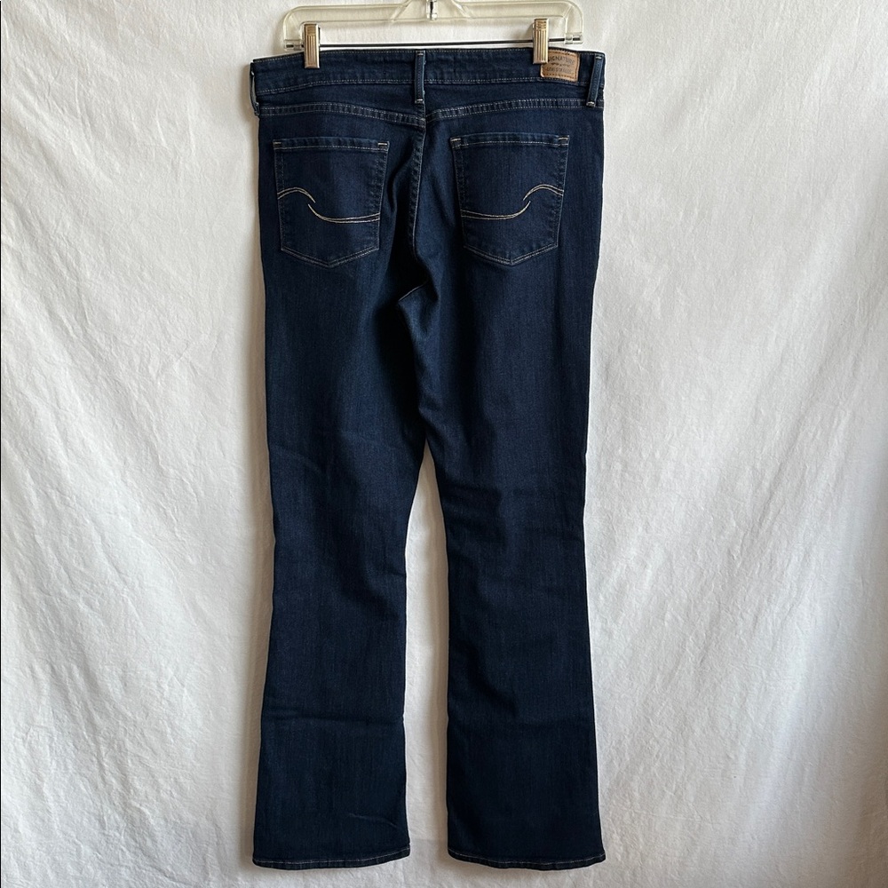 Signature by Levi Strauss mid rise bootcut dark wash jeans, size 12L - Picture 4 of 10